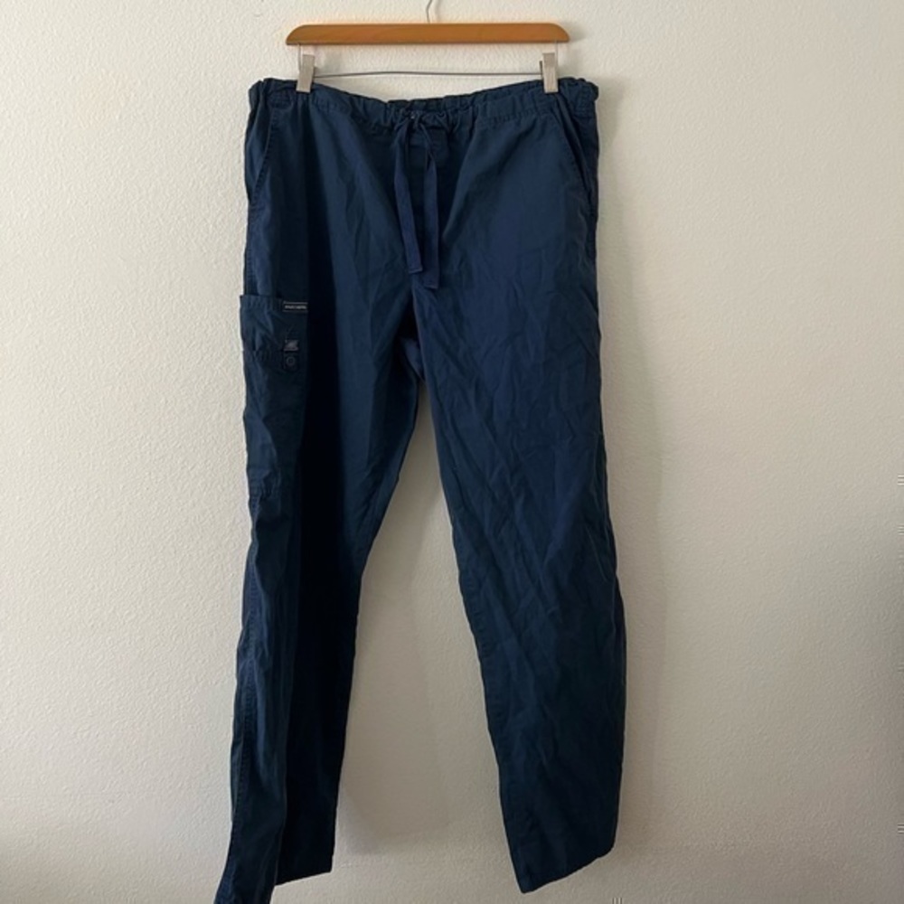 SKETCHERS PANTS SIZE MEDIUM